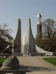 04132 Fountain and Bell tower