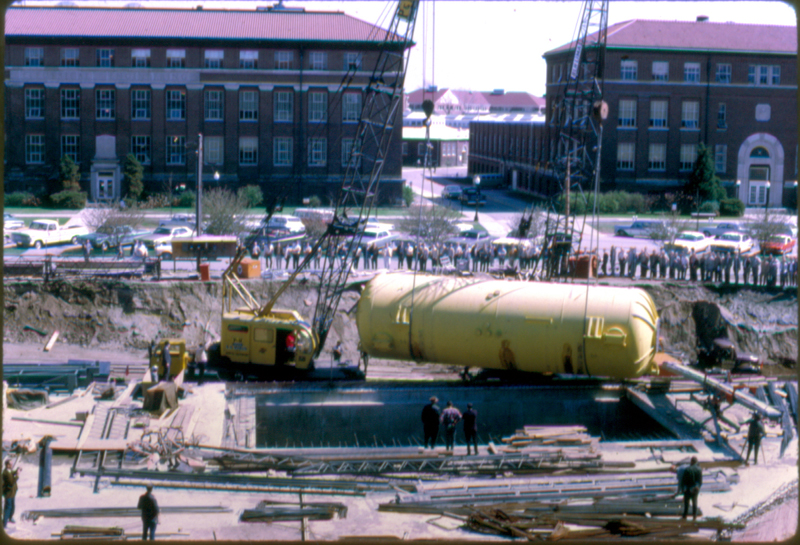 2_lowering_the_tank_April_1968