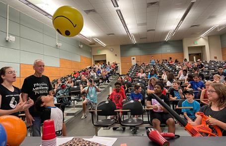 During the summer of 2022, David Sederberg hosted students at the Purdue University Physics building in West Lafayette to have fun with physics. 